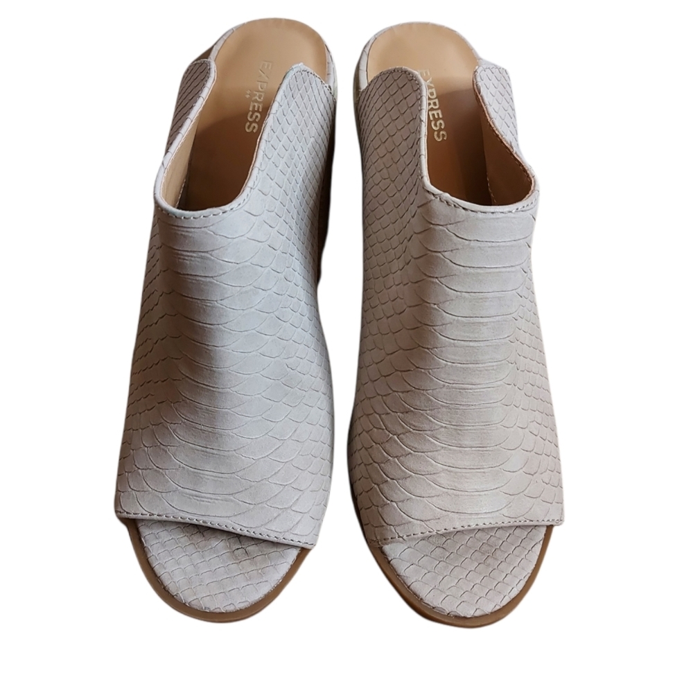 9 express mules taupe with 3.5 inch heel